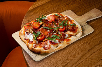 Пицца с мраморной говядиной